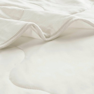 Ivory Lightweight Cooling Knit Throw Blanket