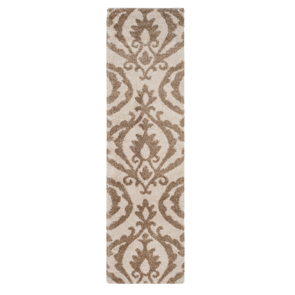 Cream/Beige Damask Loomed Runner 2'3inx8' - Safavieh