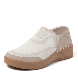 Dearfoams Women's Lee Knit Twin Gore Sneaker - 1 of 4