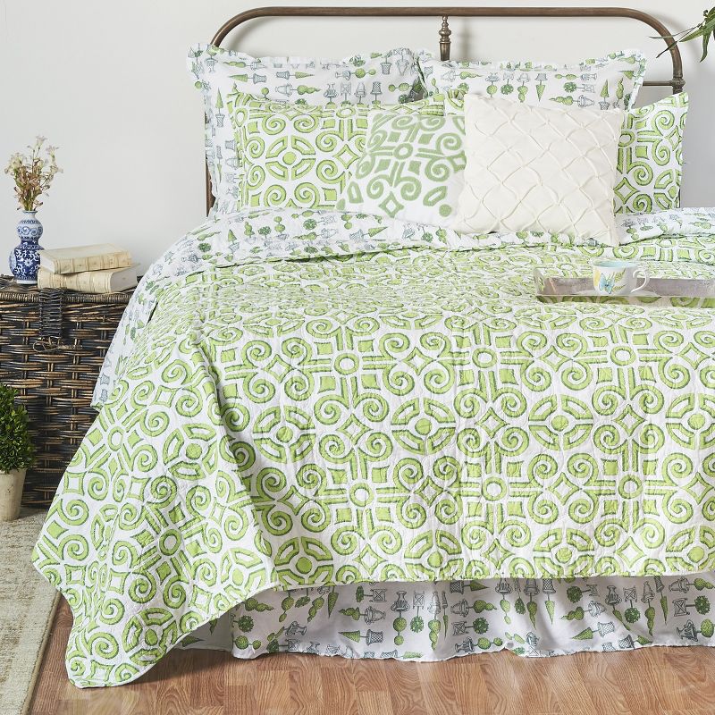 C&F Home Boxwood Abbey Green Garden Full/Queen Quilt, 2 of 3