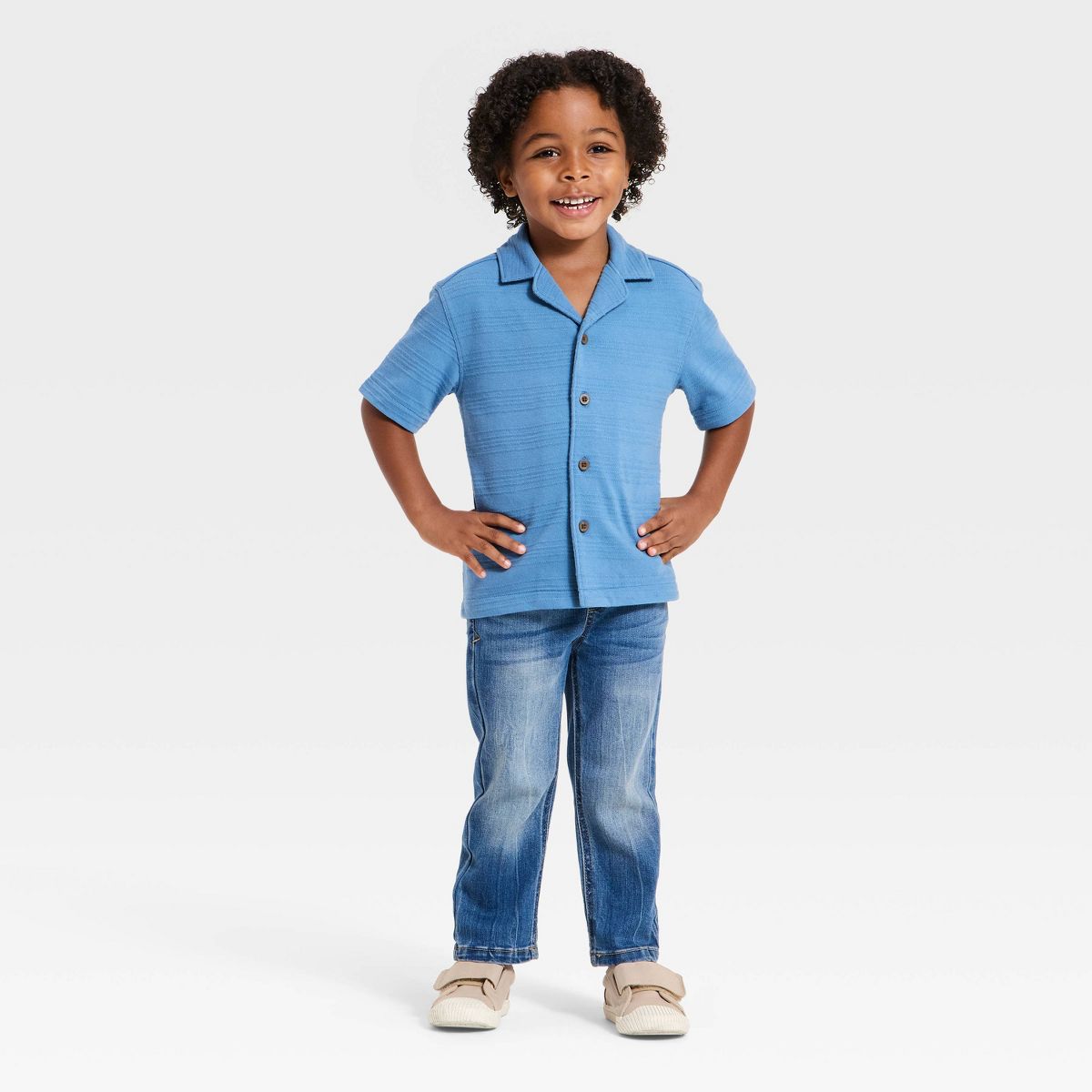 Toddler Boys' Short Sleeve Button-Down Shirt - Cat & Jack™ - thumbnail 3