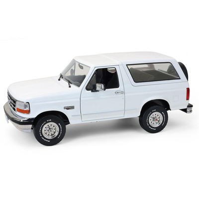 1993 Ford Bronco XLT Oxford White "Artisan Collection" 1/18 Diecast Model Car by Greenlight