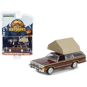 1979 Ford LTD Country Squire Brown with Wood Panels with Camp'otel Cartop Sleeper Tent 1/64 Diecast Model Car by Greenlight - 1 of 3