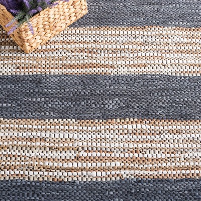 Edgy Elegance Gray Cowhide Handmade Flat Woven Area Rug - 5' x 8'