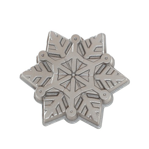 Nordic ware snowflake pan best sale