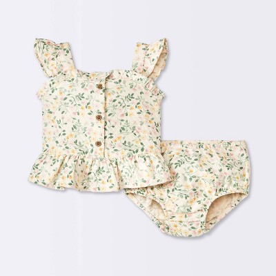 Baby Girls' Floral Peplum Top & Bloomer Set - Cloud Island™ Cream 0-3M