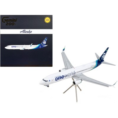Boeing 737-900ER Commercial Aircraft with Flaps Down "Alaska Airlines" White w/Blue 1/200 Diecast Model Airplane by GeminiJets