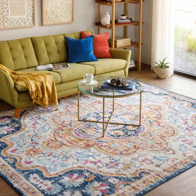 Hauteloom Pimperne Traditional Medallion Area Rug