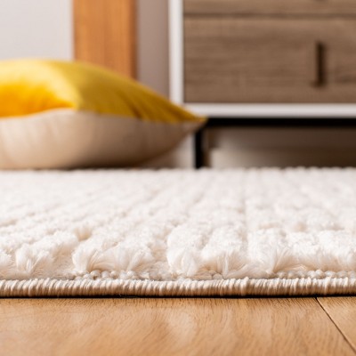 Beige Diamond Pattern Hand-Knotted Round Synthetic Rug