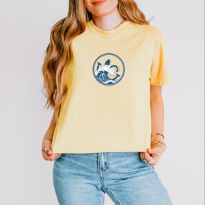 S.W. Smiley Ocean Waves Outline - Women's Boxy Crop Top Graphic T-Shirt - 1 of 4