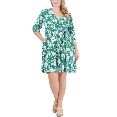 green emerald velvet dress Jessica Howard Women's Dress, Green, 6 at Amazon Women's Clothing store