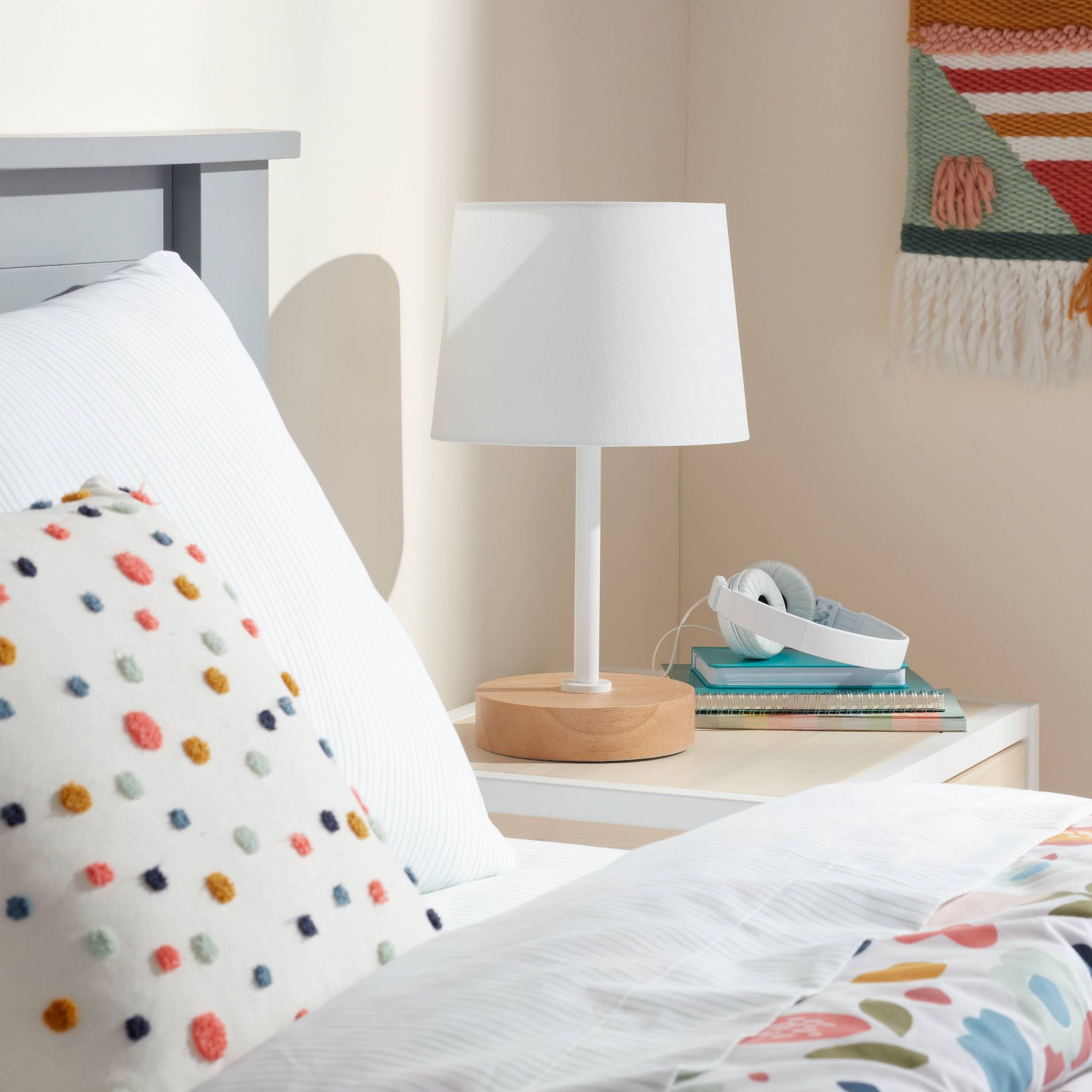 Kids' Table Lamp White/Wood - Pillowfort™