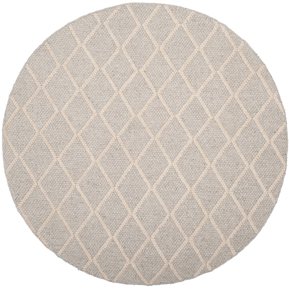 6' Diamond Woven Round Area Rug Silver/Ivory - Safavieh