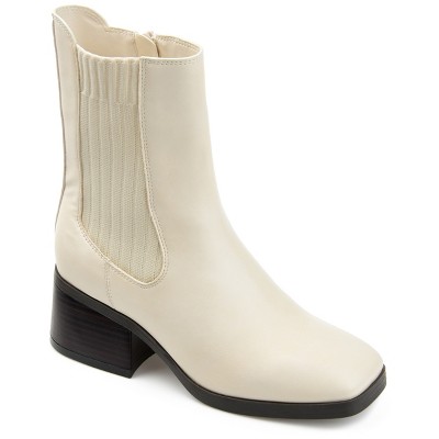 Journee Women's Desree Booties