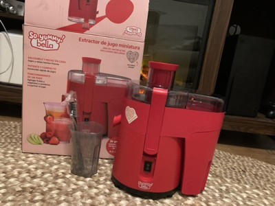 So Yummy by bella Plastic/Metal Mini Juicer Red