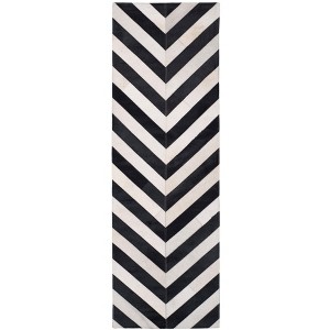 Studio Leather STL122 Hand Woven Indoor Rugs - Safavieh - 1 of 4