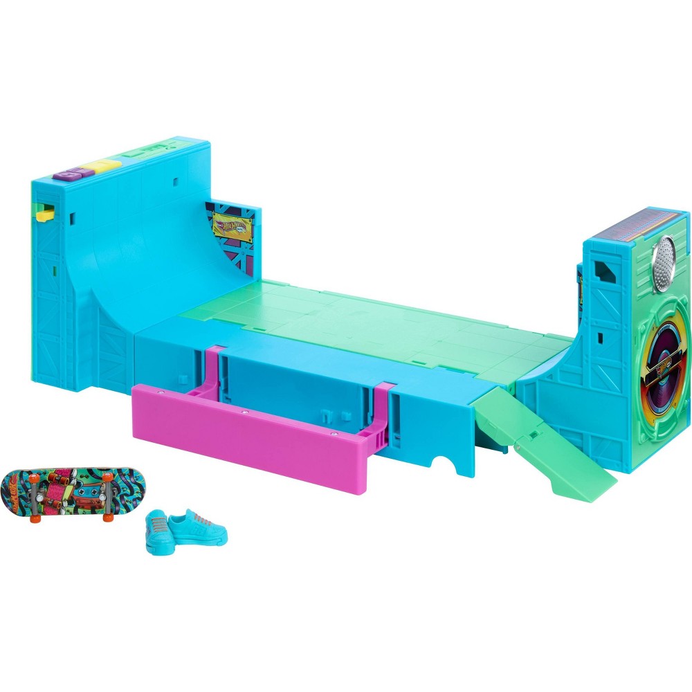 Hot Wheels Skate Retro Boombox Playset BrickSeek