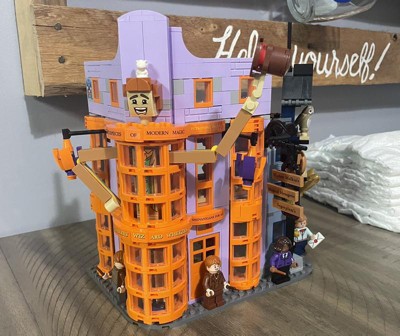 Lego Harry Potter Diagon Alley: Weasleys' Wizard Wheezes 76422