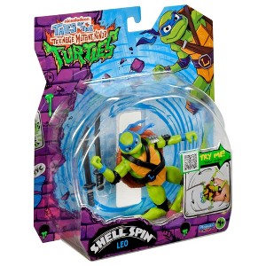 Teenage Mutant Ninja Turtles Shell Spin Leonardo Basic Action Figure - 1 of 4