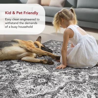 Elegance Redefined Gray Synthetic Medallion 3' x 5' Area Rug