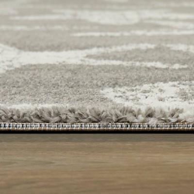 Gray and White Synthetic Starfish Print 8' x 10' Area Rug