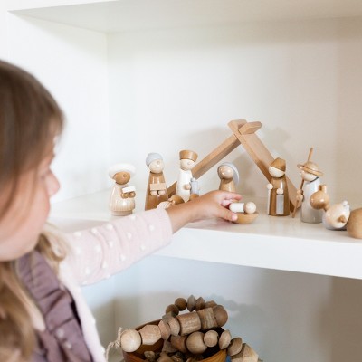 Minimalist Beechwood Nativity Scene 12-Piece Set