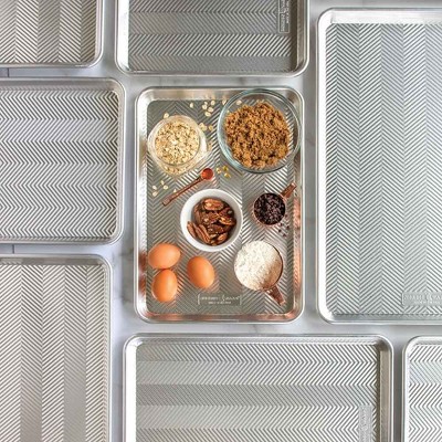 Prism Quarter Sheet Pan with Lid - Thumbnail 4