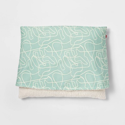 Small Green and White Hooded Polyester Dog Bed
