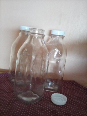  Moretoes 5pcs 32oz Glass Milk Bottles with Lids Glass Juice  Bottles Reusable Clear Containers for Milk Juice Milkshake Honey Jam: Home  & Kitchen