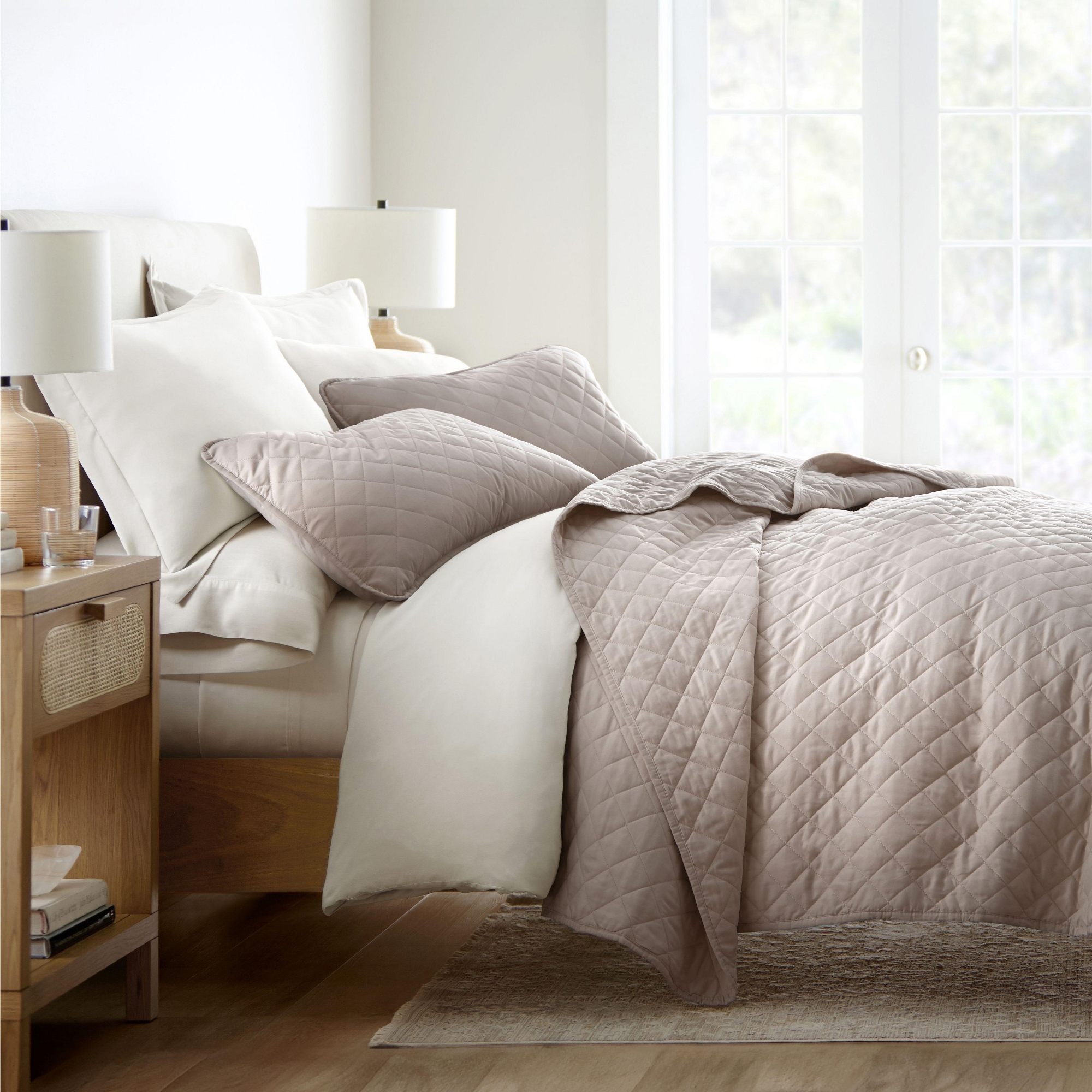 Stripes Floral and Diamonds Quilted Coverlet Set With Shams - Becky Cameron, Diamond Stitch / Latte, Full/Queen