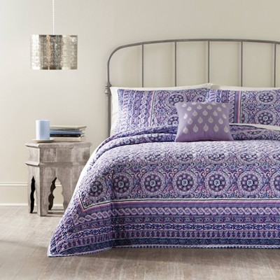 Full/Queen Mosaic Border Quilt - Jessica Simpson