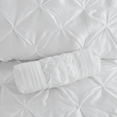 White Full 7-Piece Tufted Comforter Set with Shams