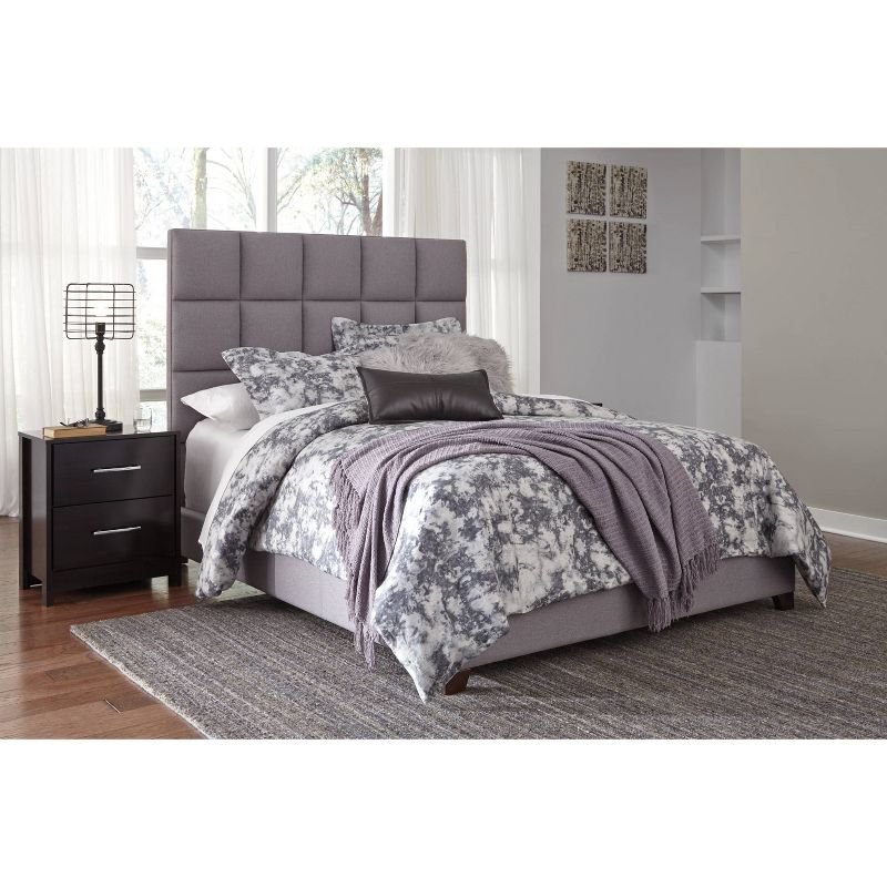 Dolante Upholstered Bed Gray - Signature Design by Ashley, 5 of 9
