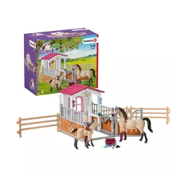 Schleich Horse Stall with Arab Horses and Groom