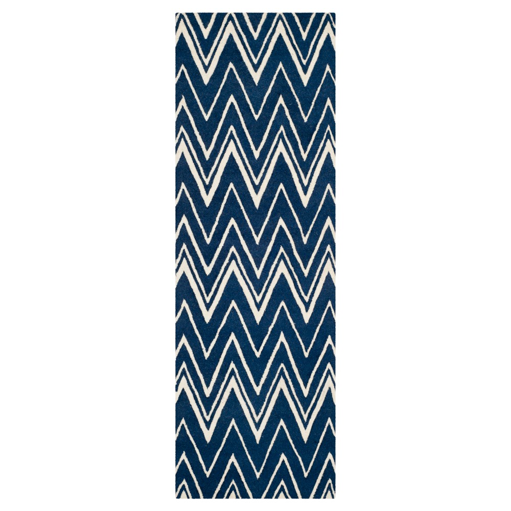 Burton Textured Rug - Navy / Ivory (2'6inx6') - Safavieh