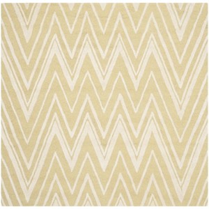 Cambridge CAM711 Tufted Indoor Rug - Safavieh - 1 of 3