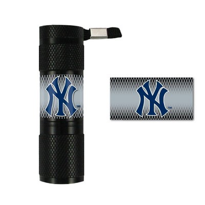 MLB New York Yankees LED Pocket Flashlight