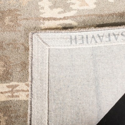 Ivory Floral Elegance 36" Round Tufted Wool Area Rug