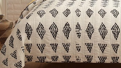 Jungalow Prosperity Reversible Geometric 100% Cotton Quilt Set