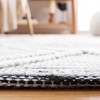 Kilim KLM449 Hand Woven Area Rug  - Safavieh - 4 of 4