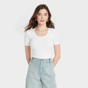 Women's Slim Fit Short Sleeve Scoop Neck T-Shirt - Universal Thread™ - 1 of 3