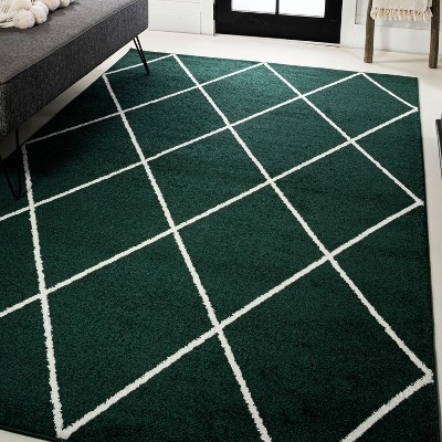 Cole Minimalist Diamond Trellis Round Area Rug - JONATHAN Y