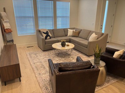 Guest review image 2 of 2, zoom in