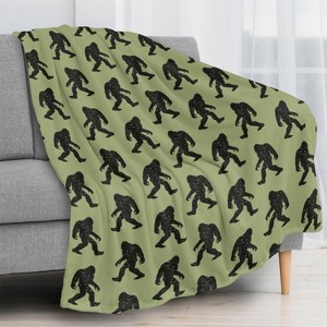 Lomsoe Santa Claus Christmas Throw Blanket, Pink Santa Claus Xmas Tree Snowflake Design Blanket, Cozy Soft Warm Flannel Blankets. - 1 of 4