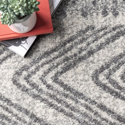 Geometric Gray Synthetic Easy-Care Runner Rug, 2' 8" x 8'