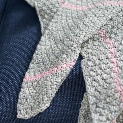 Cassian 24" Pink and Grey Knitted Cotton Throw Blanket