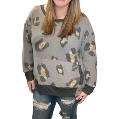 Women's Leopard Kangaroo Pocket Sweater - honeyme