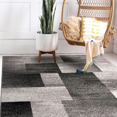 Rectangular Gray Easy Care Stain-Resistant Area Rug