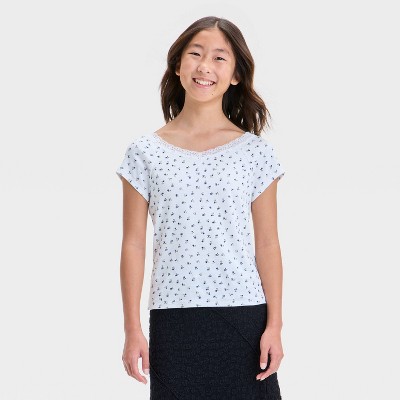 Girls' Short Sleeve Lace Trim T-Shirt - art class™