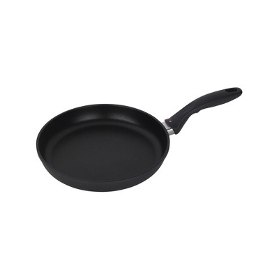 Swiss Diamond XD 10.25 Crepe Pan - Induction